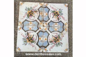 Azulejos de cerámica recuperados de derribo, de diversas épocas. Medidas 20 x 20 aprox. Azulejos antiguos. También disponibles cuadros de azulejos antiguos.