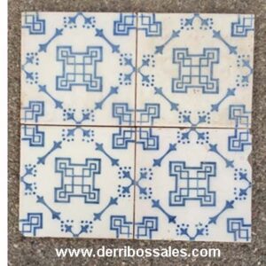 Azulejos de cerámica recuperados de derribo, de diversas épocas. Medidas 20 x 20 aprox. Azulejos antiguos. También disponibles cuadros de azulejos antiguos.