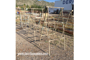 Borriquetas. Caballetes metálicos de varias medidas.