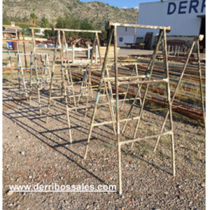 Borriquetas. Caballetes metálicos de varias medidas.