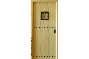 puerta de 4,5 cm. de grosor, bisagras anti-palanca. Maciza de madera. Nueva