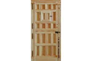 puerta partida, de madera maciza