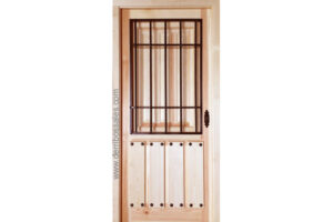 Puerta de calle, maciza, de 210 x 100 cm.