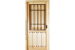 Puerta de calle, maciza, de 210 x 100 cm.