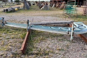 Marquesinas o Ménsulas Parking. Las ménsulas de parking se utilizan para aparcamientos exteriores, y son ideales para resguardar su vehículo del sol, lluvia o granizo. Disponibilidad limitada.