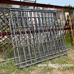 Rejas macizas, de segunda mano. Consulte medidas y disponibilidad.