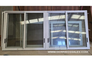 Ventanales de aluminio compuesto por 4 hojas correderas. Medidas: 155 x 275 cm. Ventanas de aluminio: consultar disponibilidad.